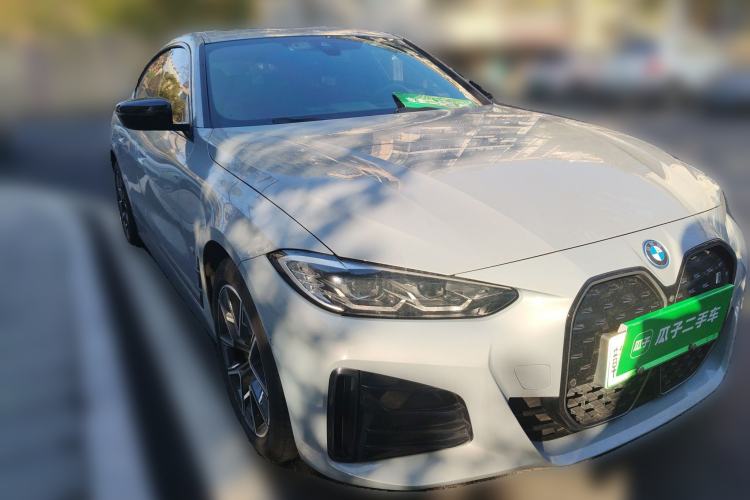 Used BMW i4 2022 eDrive40
