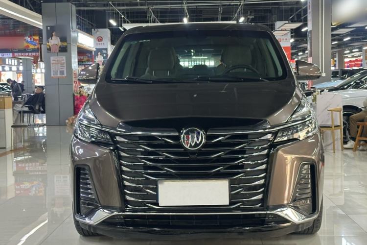 Used Buick GL8 2023 Land Executive Class Comfort Model