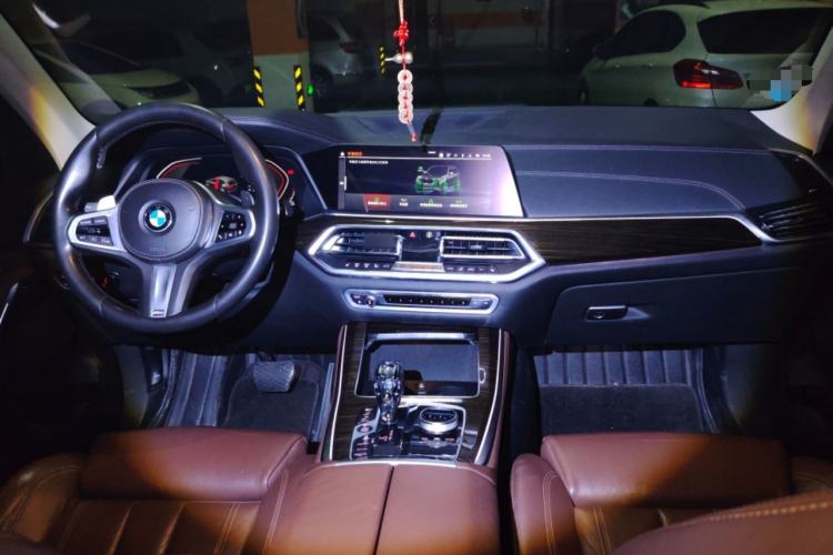 Used BMW X5 2019 xDrive40i M Sport Package Center Console