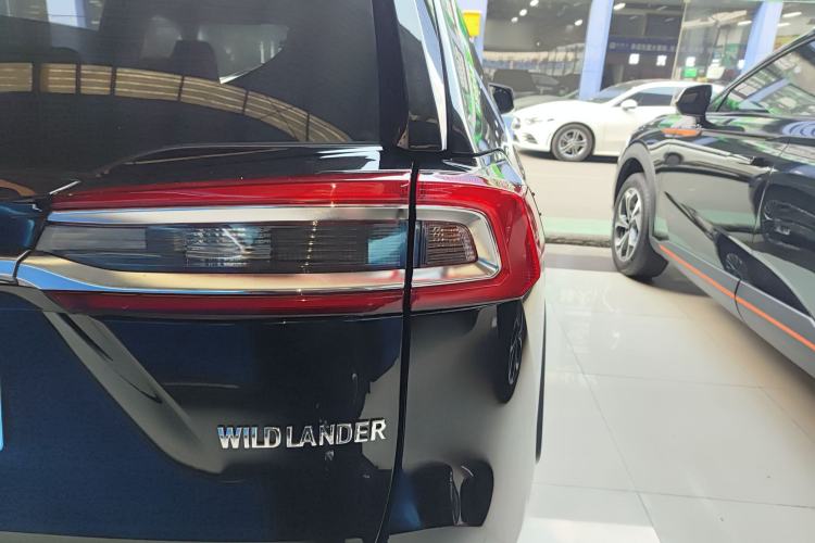 Used Toyota Wildlander 2023 2.0L CVT Two-Wheel Drive Luxury PLUS Edition