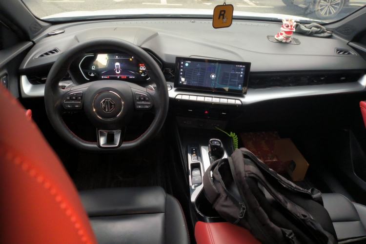 Used MG 5 2022 300TGI DCT Chao Yue Flagship Edition Center Console