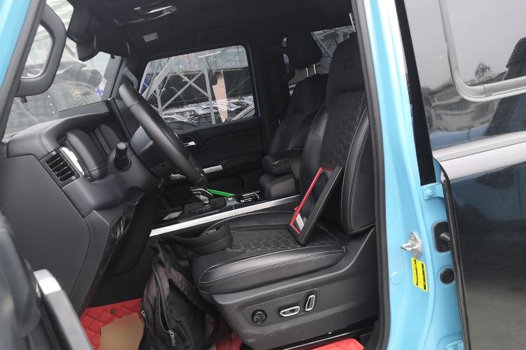 Used 212 T01 2025 2.0T Changfeng
