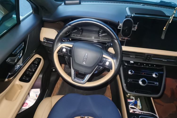 Used Lincoln Corsair 2021 2.0T Four-Wheel Drive Luxury Edition Steering Wheel