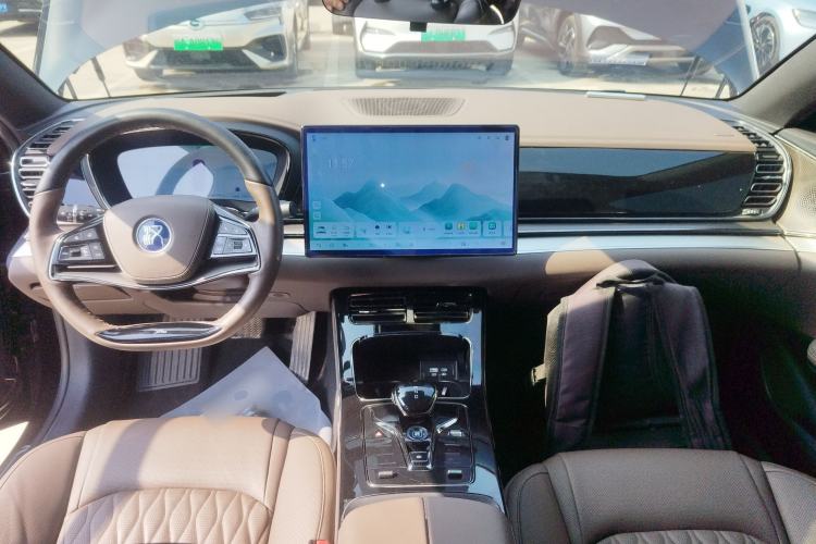 Used BYD Han 2024 EV Glory Edition 605KM Front-Wheel-Drive Premium Model