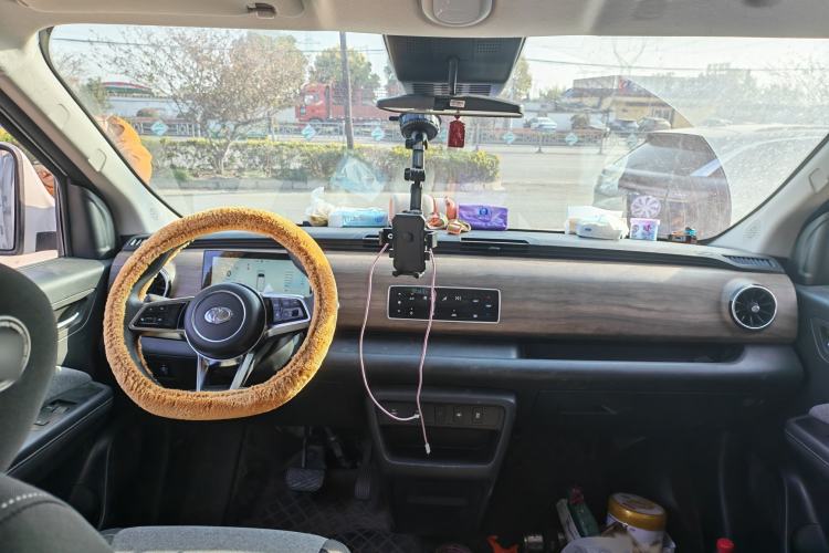 Used Ruichi EC75 2025 Model Passenger Vehicle Smart Driving Ultra-Charging Edition Pioneer II 50.1 kWh