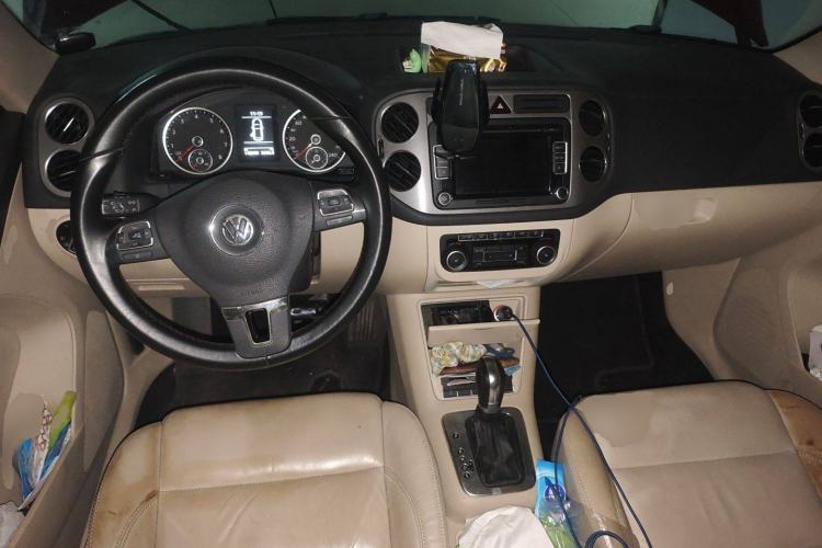 Used Volkswagen Tiguan 2012 1.8TSI Automatic Two-Wheel Drive Elite Edition Center Console