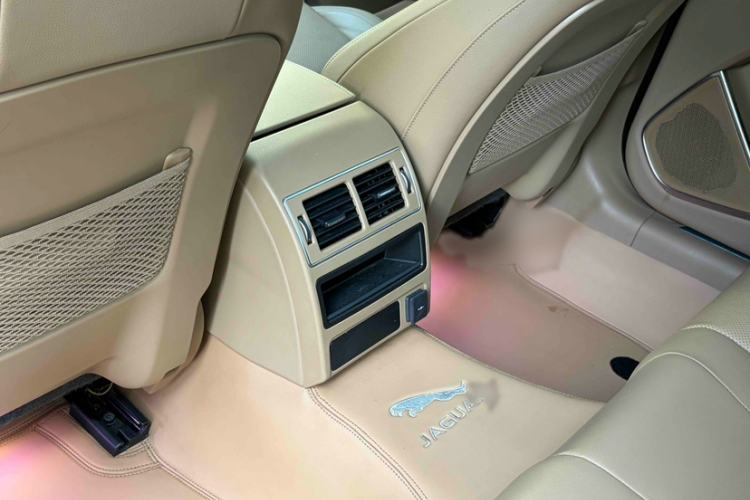 Used Jaguar XFL 2024 2.0T P250 Two-Wheel Drive Prestige Luxury Edition
