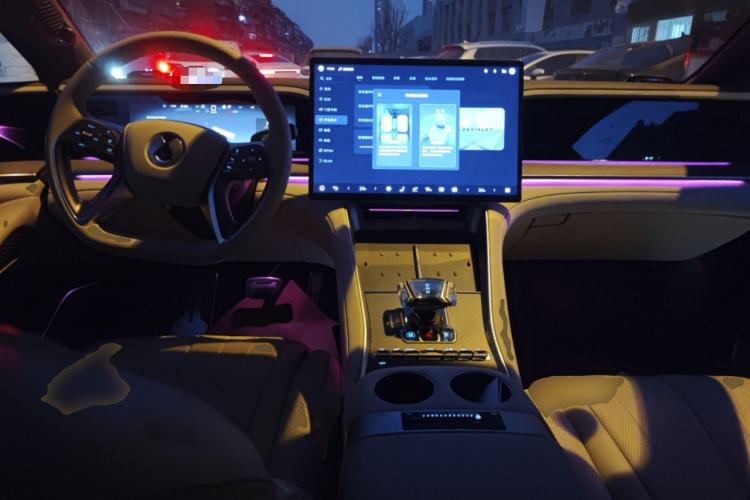 Used Denza Z9GT 2024 1100 Four-Wheel Drive Ultra Version
