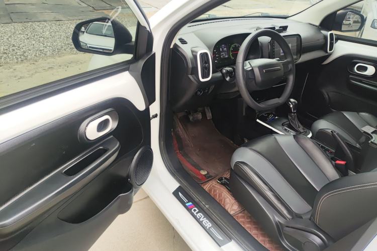 Used Roewe Clever 2021 302 km New Four-Seater Super-Efficient Version