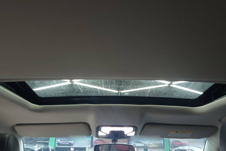 Used Changan CS85 COUPE 2023 1.5T DCT Luxury Version
