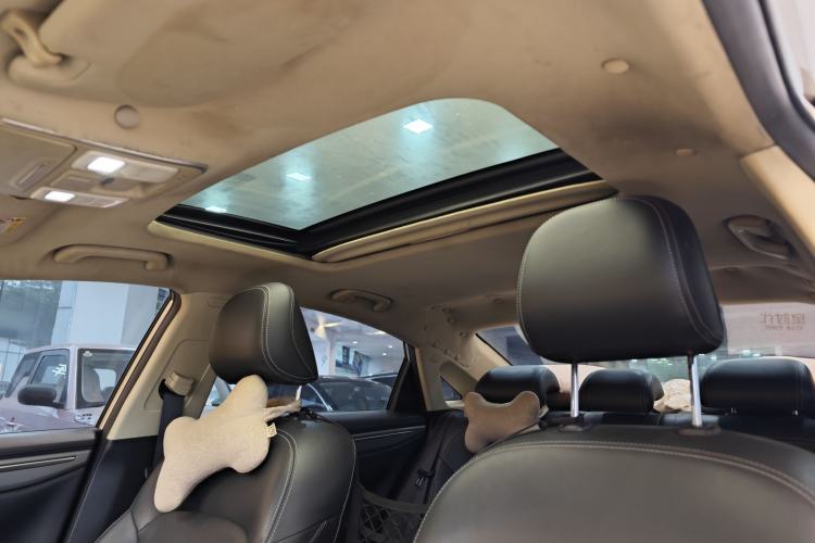 Used Geely Auto Emgrand GL 2018 1.4T DCT Elite Smart Connectivity Version
