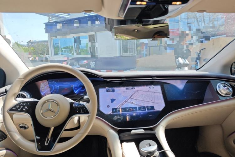 Used Mercedes-Benz EQS 2022 450+ Pioneer Edition Center Console