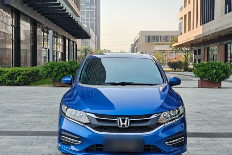 Used Honda Jade 2017 1.8L automatic Comfort version 5 seats