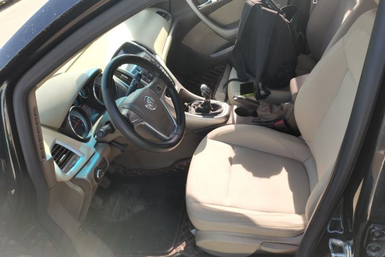 Used Buick GT 2013 GT 1.6L Manual Entry-Level Model Left Front Seat