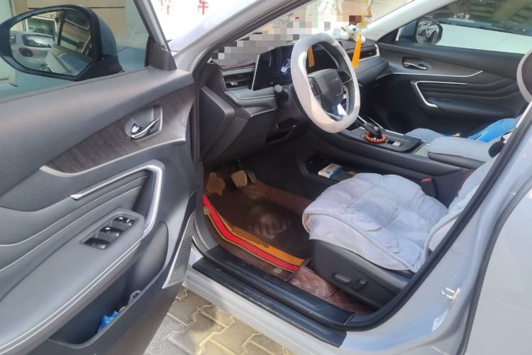 Used Venucia V 2023 260T Idol Edition Pro Driver Seat