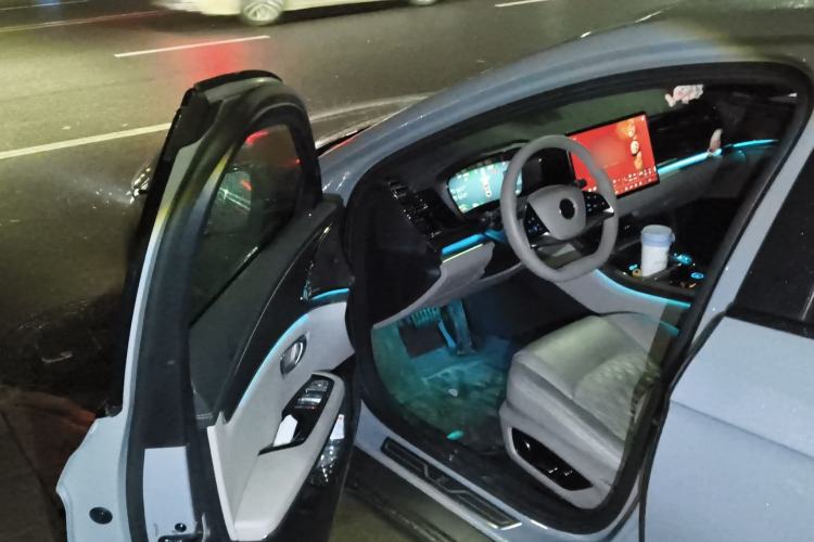 Used BYD Han 2025 DM-i Intelligent Driving Edition 125KM LiDAR Flagship Model
