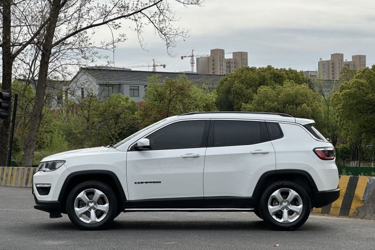 Used Jeep Compass 2017 200T Automatic Family Edition Exterior 4