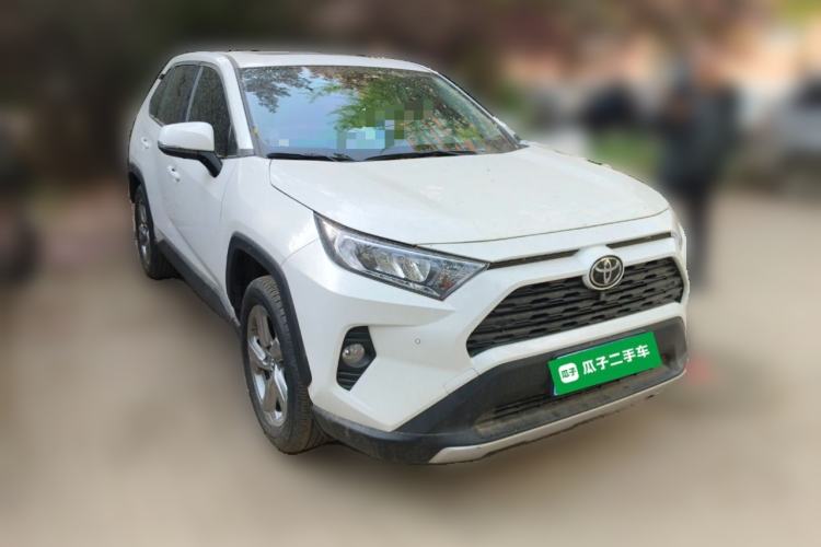 Used Toyota RAV4 2022 2.0L CVT Two-Wheel Drive Fashion Plus Edition Front Right 45 Deg