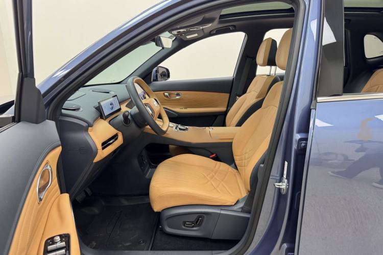 Used Geely Galaxy Galaxy Xingjian 7 EM-i 2025 120km Flagship Edition
