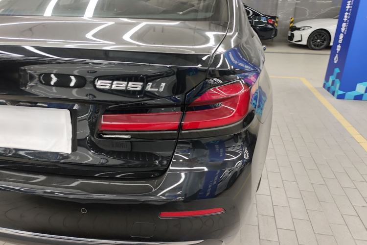 Used BMW 5 Series 2022 Second Facelift 525Li Luxury Package