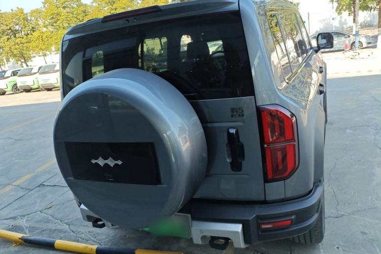 Used Formula Leopard Leopard 5 2024 Cloud Ride Luxury Edition