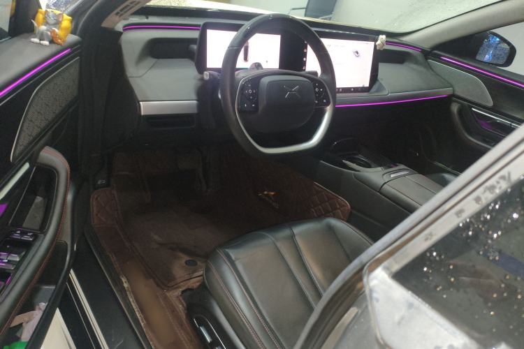 Used XPeng P7 2022 670E+
