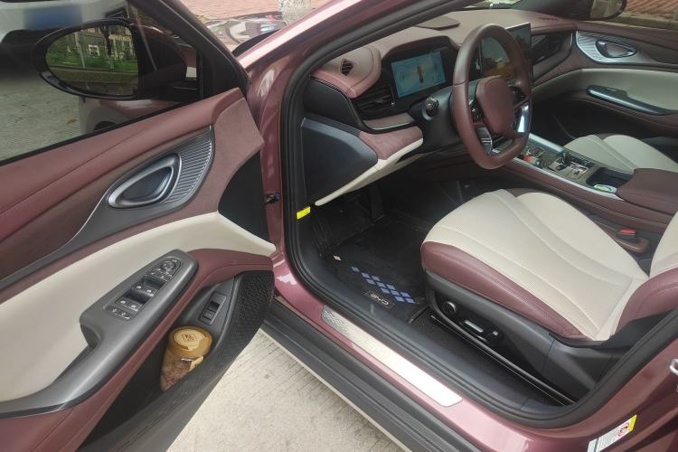 Used BYD Seal 2023 DM-i 1.5L 121km Prestige Model Driver Seat