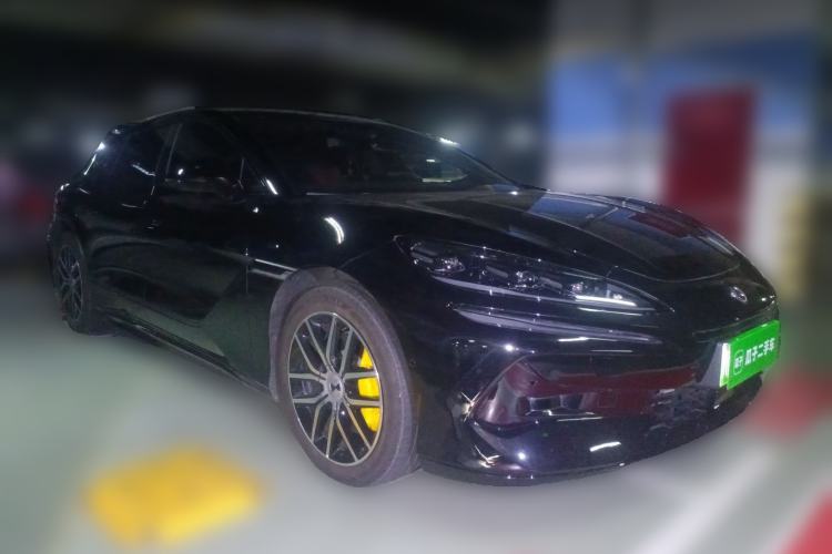 Used Denza Z9GT 2024 1100 4x4 Max First Edition
