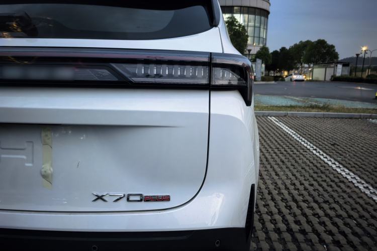 Used JETOUR X70 PLUS 2025 1.5T Elite Edition 5 Seats