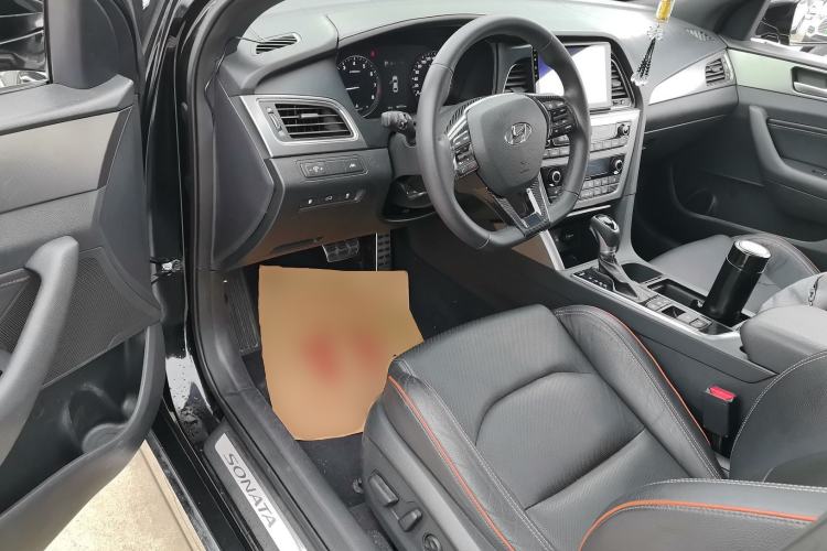 Used Hyundai Sonata 2015 1.6T DLX Prestige Model Driver Seat