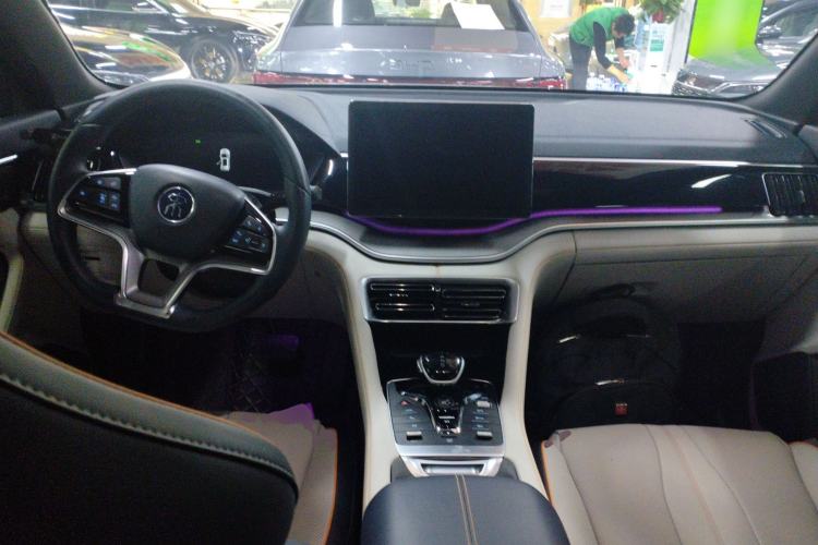 Used BYD Song PLUS New Energy 2021 DM-i 110KM Flagship PLUS Center Console