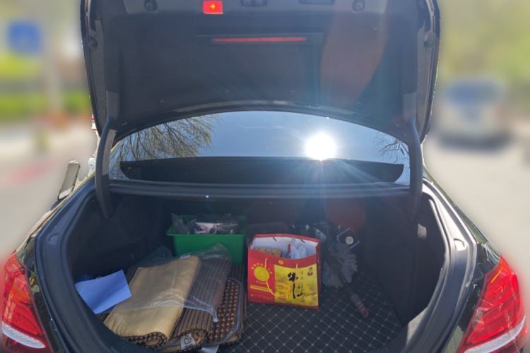 Used Mercedes-Benz E-Class 2017 E 300 L Sporty and Stylish Model Trunk