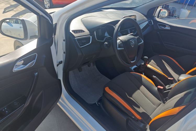 Used Baojun 310 2016 1.2L Manual Fashionable Edition