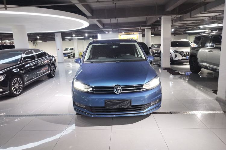 Used Volkswagen Touran 2018 Volkswagen Touran L 280TSI DSG Luxury Edition 7 Seats Front