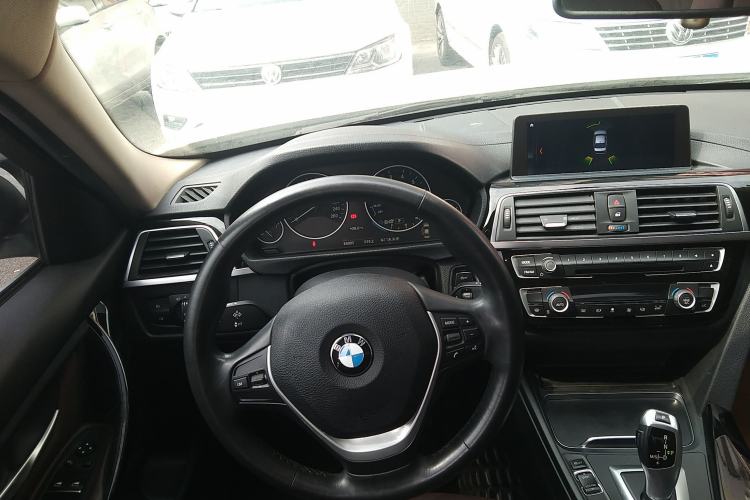 Used BMW 3 Series 2019 320Li Fashion Model Steering Wheel