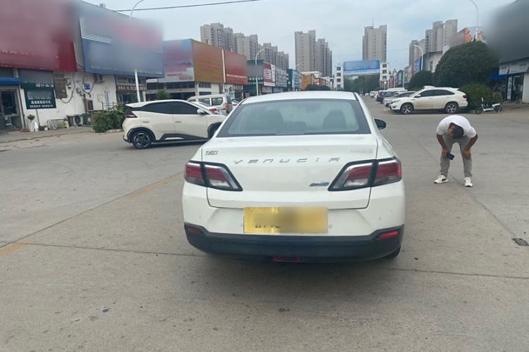 Used Venucia D60 2019 1.6L XL CVT Smart Connect Elite Edition