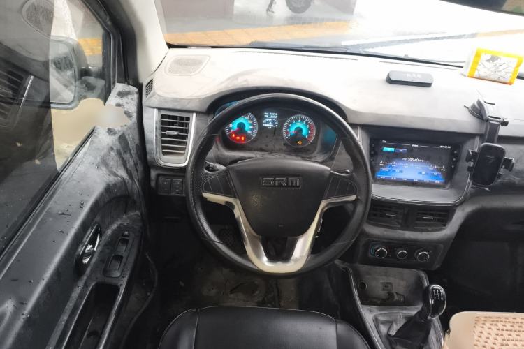 Used Jinbei Gold Hiace M Classic 2022 1.5L Travel Lion Passenger Van 7 Seats Steering Wheel