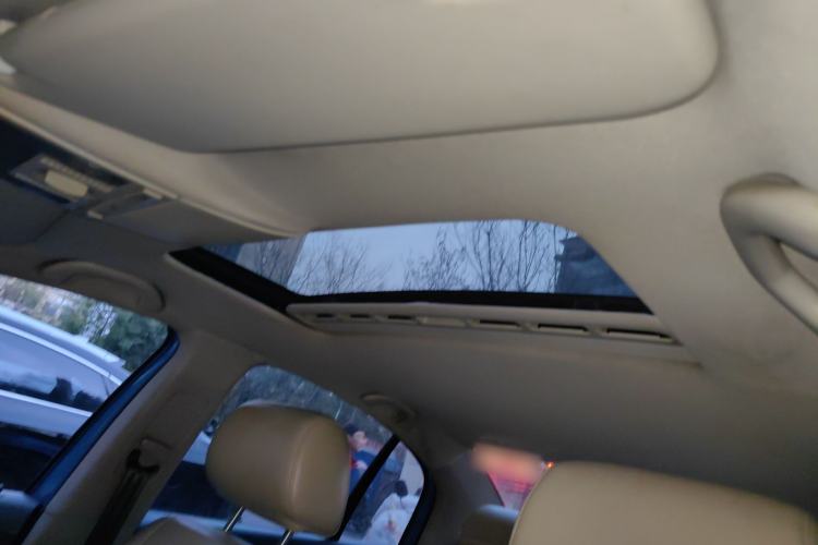 Used Volkswagen Polo 2011 Jingqu 1.6L Manual - Real Cool Edition