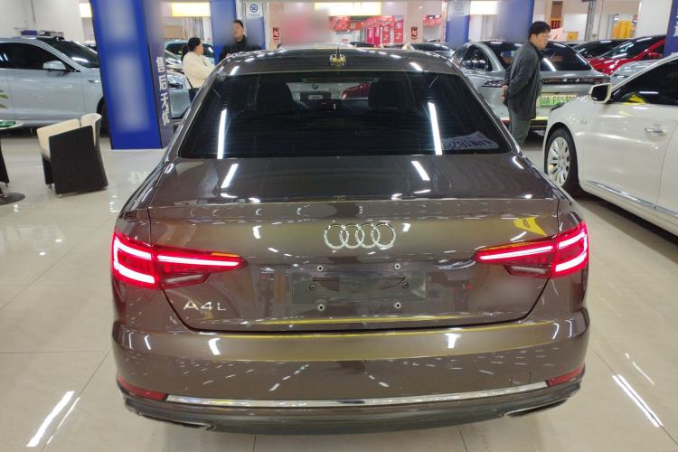 Used Audi A4L 2019 40 TFSI Ambition China VI