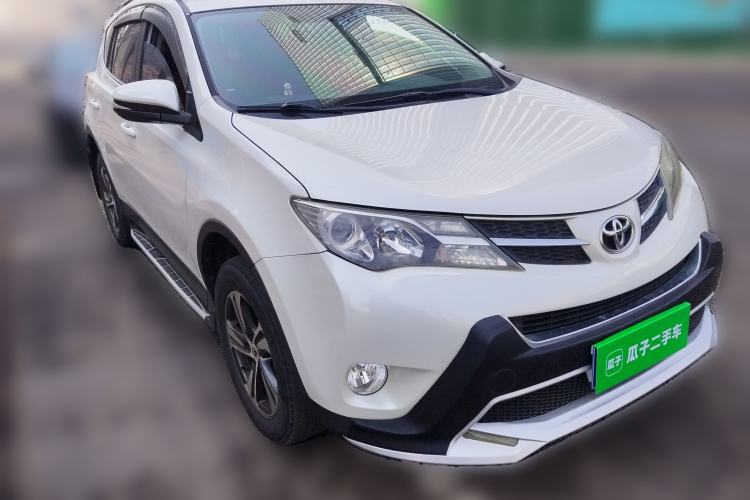 Used Toyota RAV4 2015 2.0L CVT Two-Wheel Drive Fashion Edition
