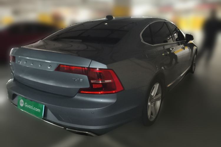 Used Volvo S90 2018 T4 Zhiyi Edition
