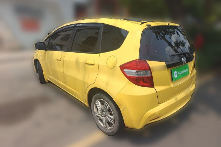 Used Honda Fit 2011 1.3L manual Comfort version