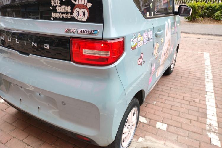 Used Wuling Hongguang MINIEV 2020 Zizai Version Lithium-NMC Right Rear Taillight