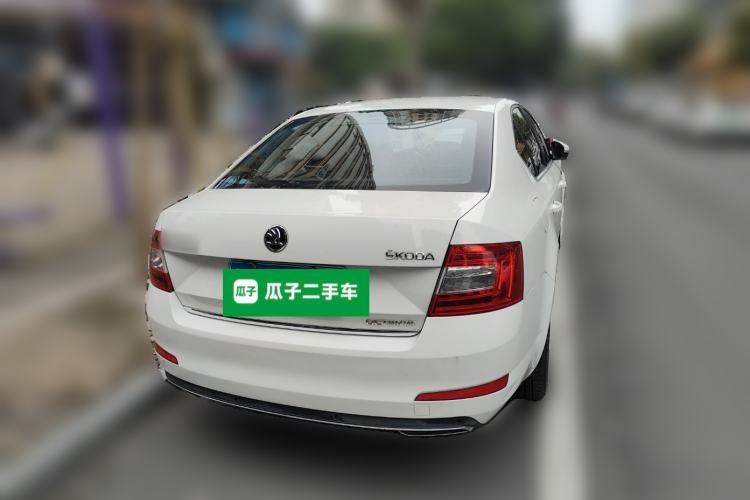 Used Skoda Octavia 2016 1.6L Automatic Front-Wheel Drive Model
