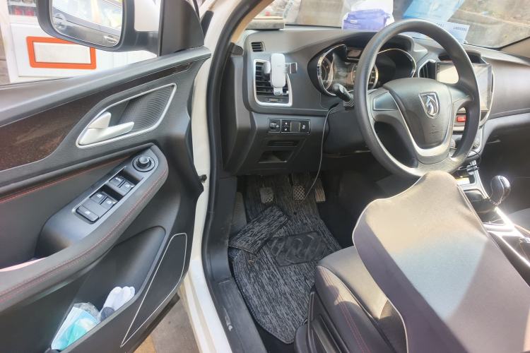 Used Baojun 560 2016 1.8L Manual Value Edition