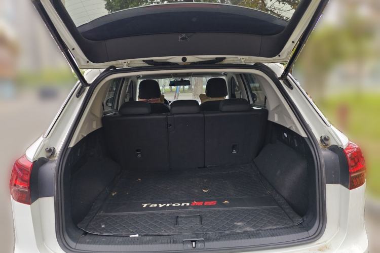 Used Volkswagen Tayron 2020 330TSI Two-Wheel Drive Luxury Smart Connectivity Version Trunk