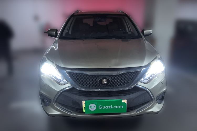 Used BYD Tang New Energy 2015 2.0T Four-Wheel-Drive Flagship Model Front
