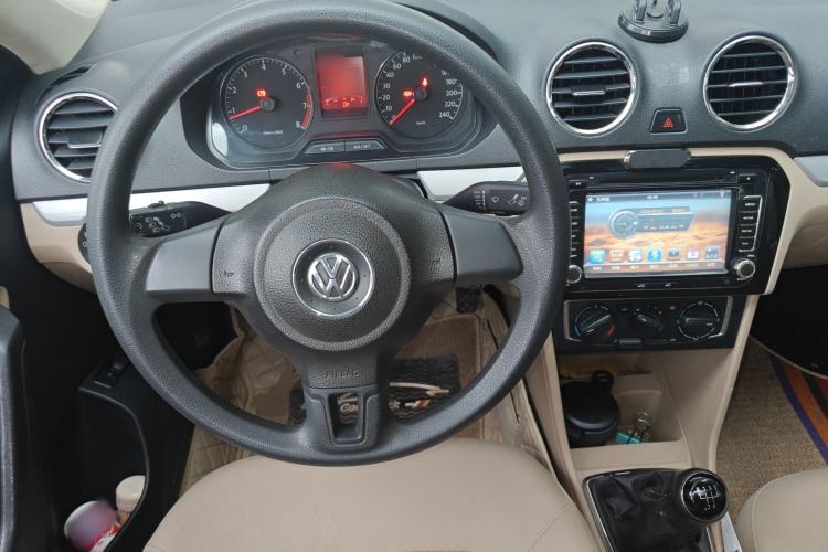 Used Volkswagen Jetta 2015 1.6L Manual Comfort Model