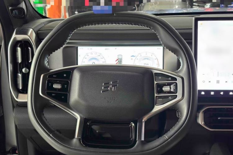 Used JETOUR Traveler 2023 2.0T All-Wheel Drive CrossPRO+ Interior 2