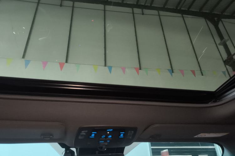 Used Toyota SIENNA 2021 2.5L Hybrid Platinum Edition
